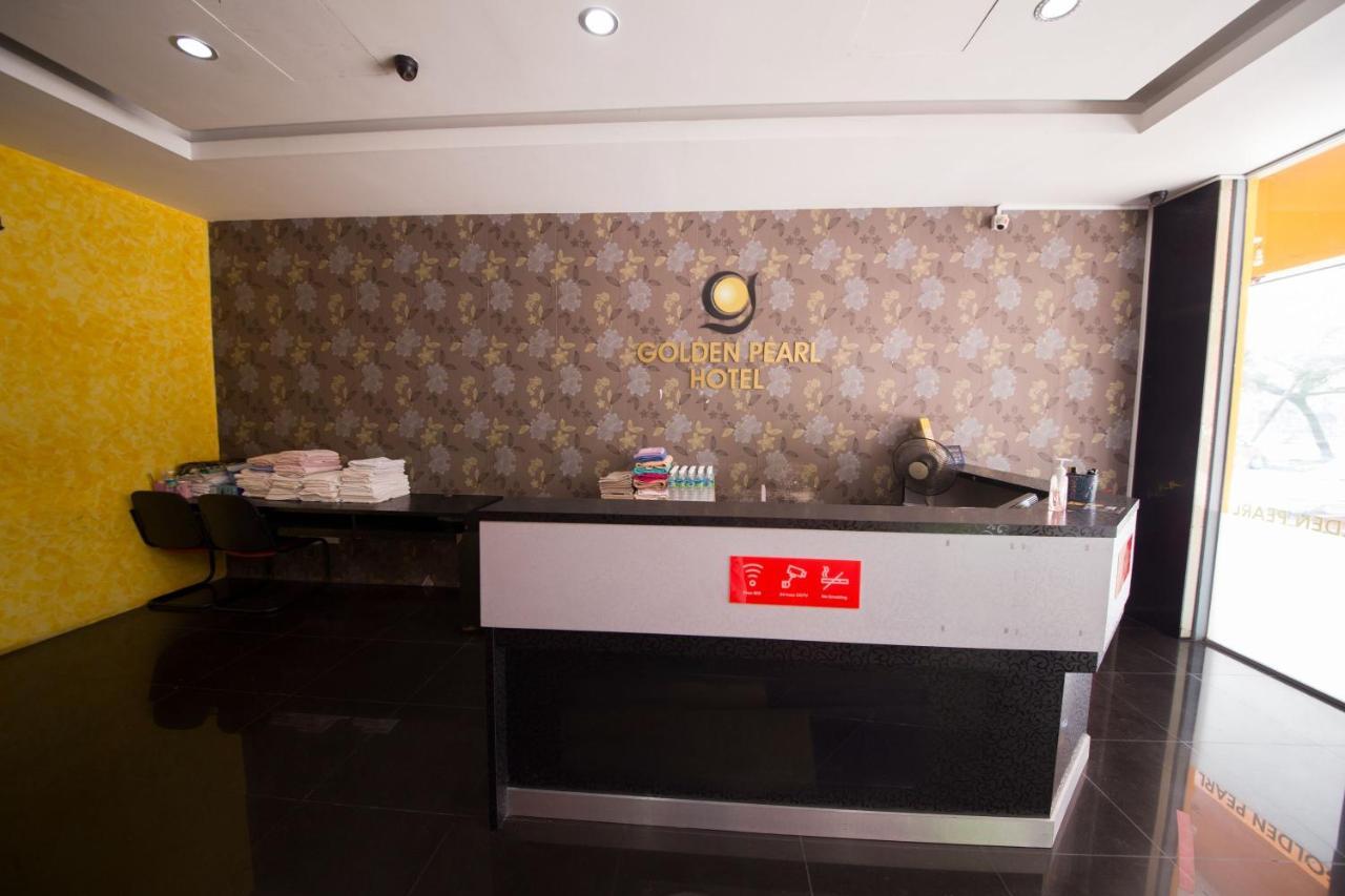 Golden Pearl Hotel Near Universiti Tun Hussein Onn Malaysia Uthm Batu Pahat Exteriör bild