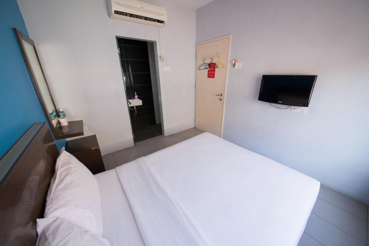 Golden Pearl Hotel Near Universiti Tun Hussein Onn Malaysia Uthm Batu Pahat Exteriör bild