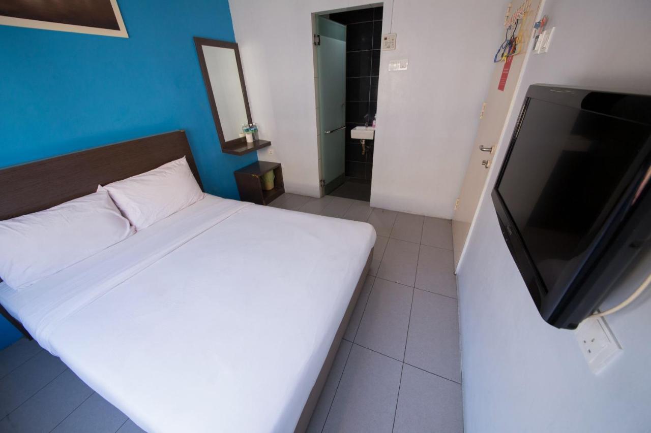 Golden Pearl Hotel Near Universiti Tun Hussein Onn Malaysia Uthm Batu Pahat Exteriör bild