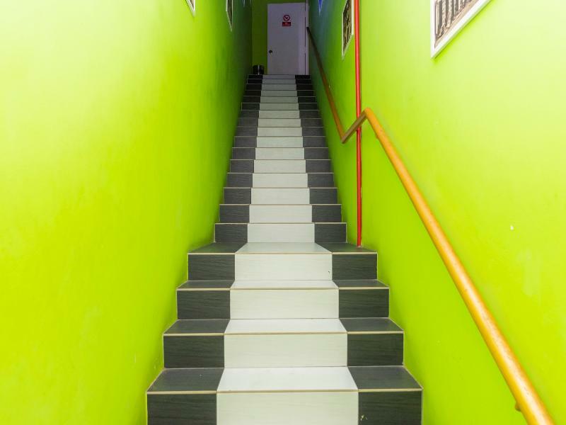 Golden Pearl Hotel Near Universiti Tun Hussein Onn Malaysia Uthm Batu Pahat Exteriör bild
